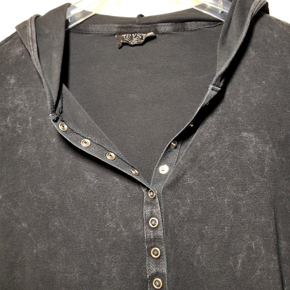 TRYST Vintage Lightweight Distressed Black Button Down Hoodie - Picture 7 of 10